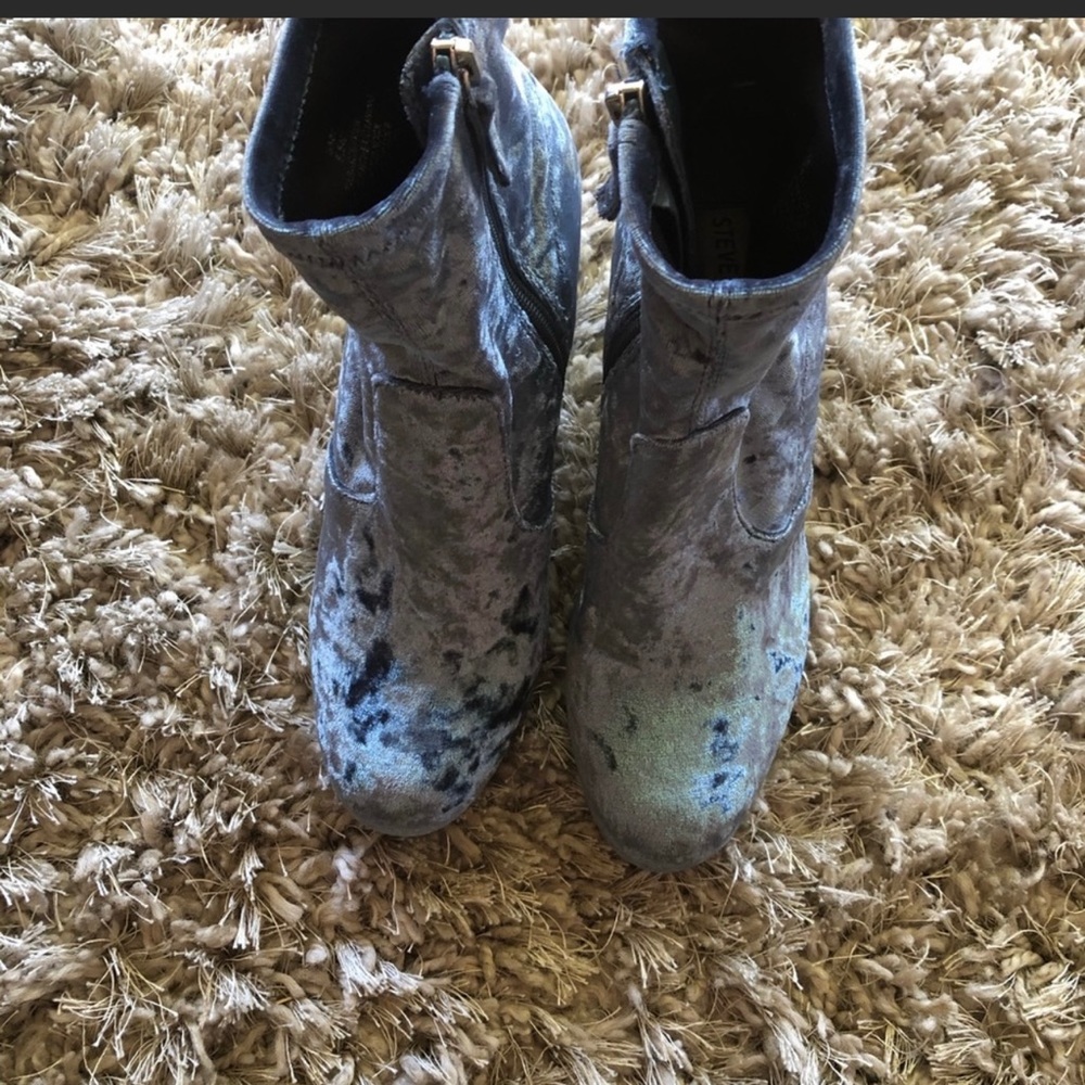 Steve Madden bootie